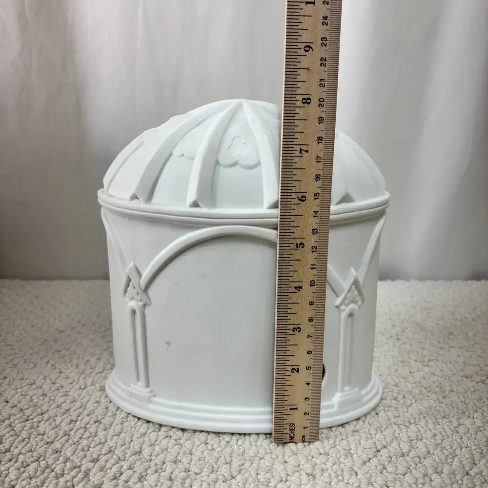Dept 56 White Porcelain Nativity Lighted Manger Porcelain Works Boxed